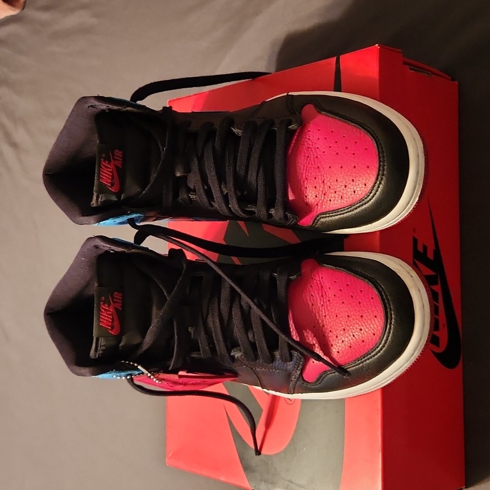 Nike - Picture 10 of 13